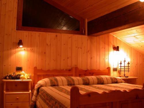 Le Vieux Rascard D'hotes Champoluc