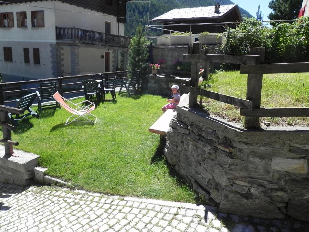 Le Vieux Rascard D'hotes Gasthof Champoluc