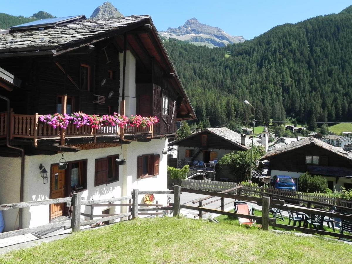 Gasthof Le Vieux Rascard D'hotes Champoluc